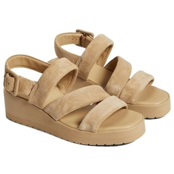 Vince Skylar Sandals 10 Dune Beige Neutral Suede Designer Quiet Luxury Vacation - Picture 1 of 15